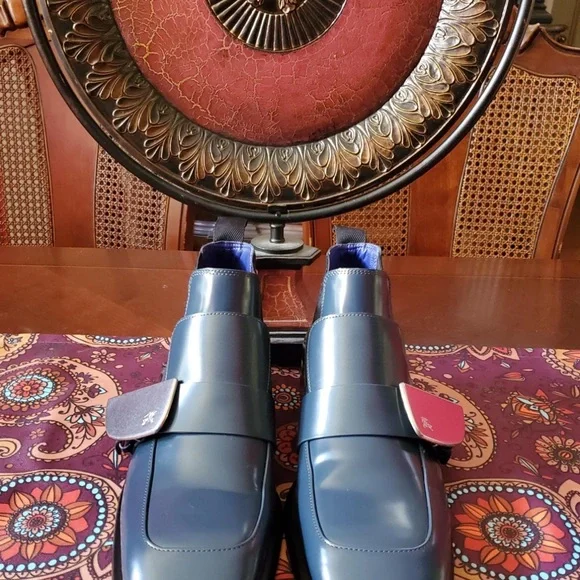 Burberry | Shoes | Burberry Blue Loafers Modern Slipons  display picture 3
